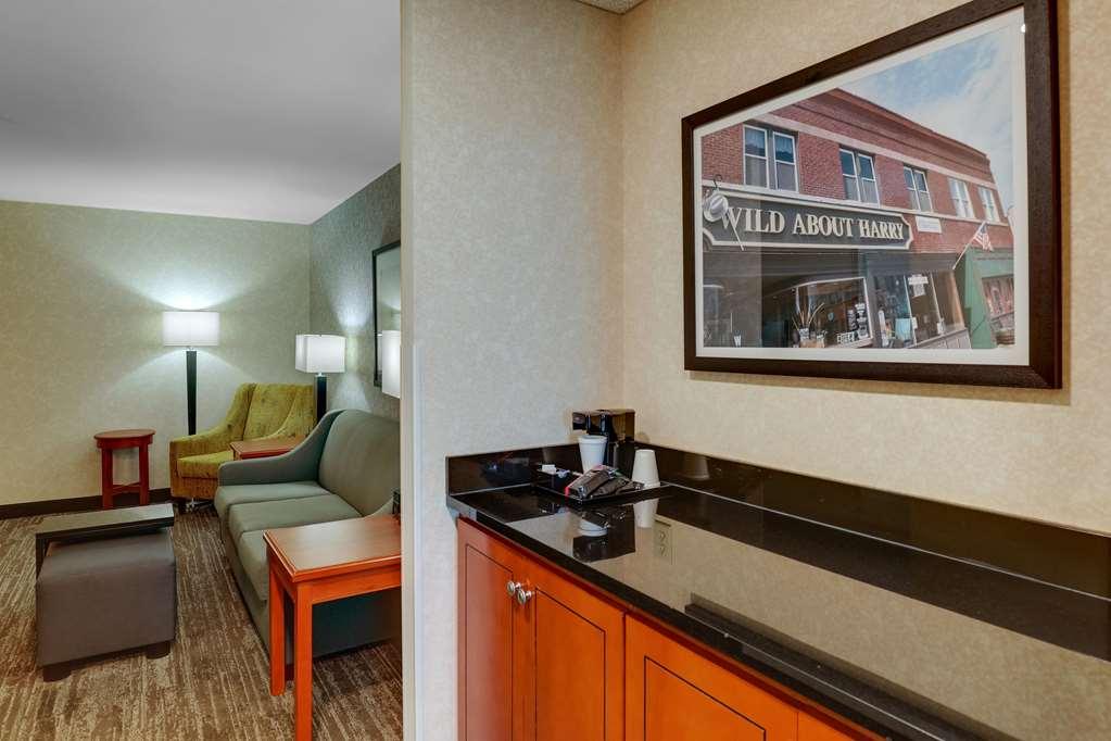 בלו ספרינגס Drury Inn & Suites Independence Kansas City חדר תמונה